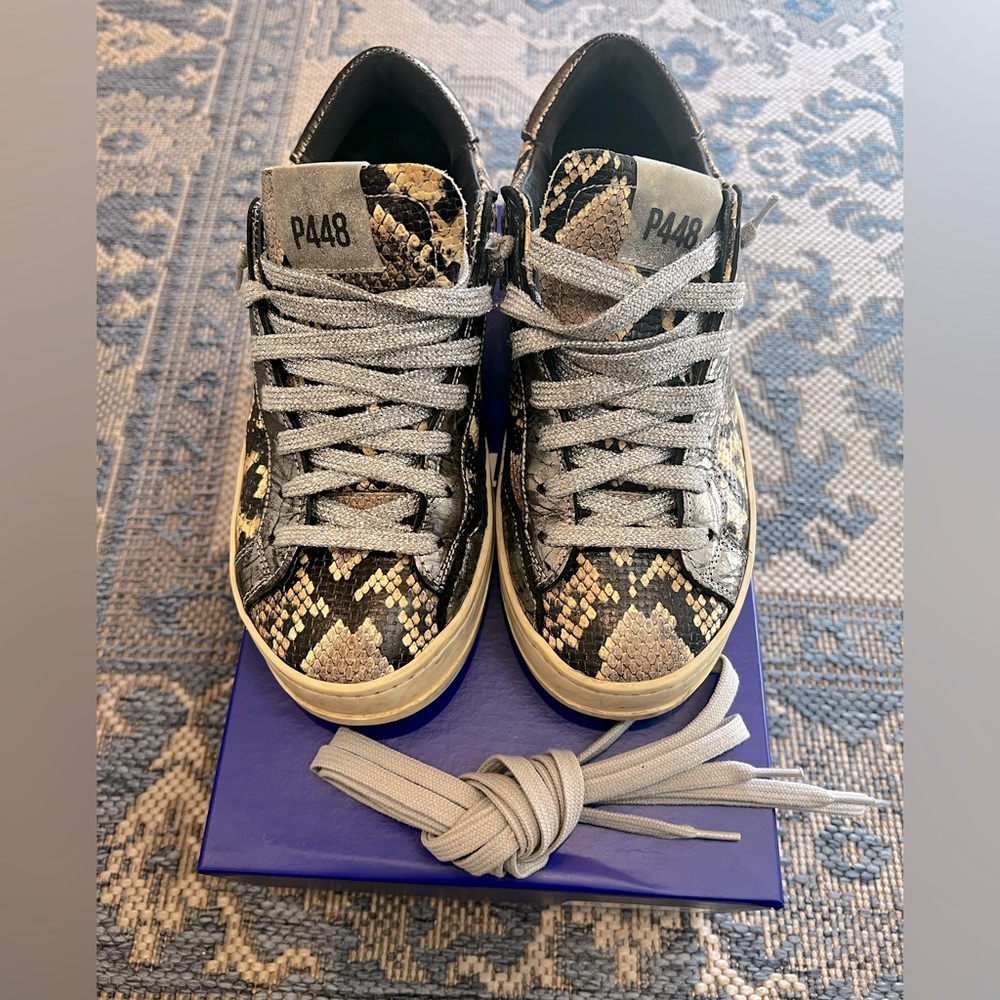 P448 Snake Sneakers with pink Accent size 38